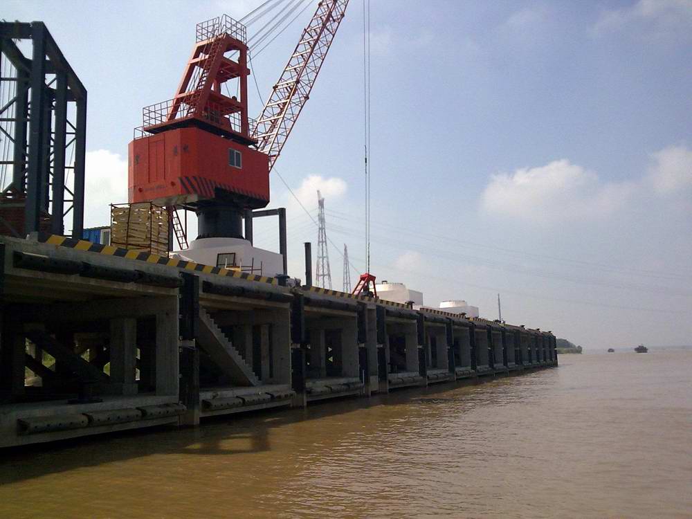 信義環保特種玻璃（蕪湖）有限公司5000噸級碼頭及引橋工程